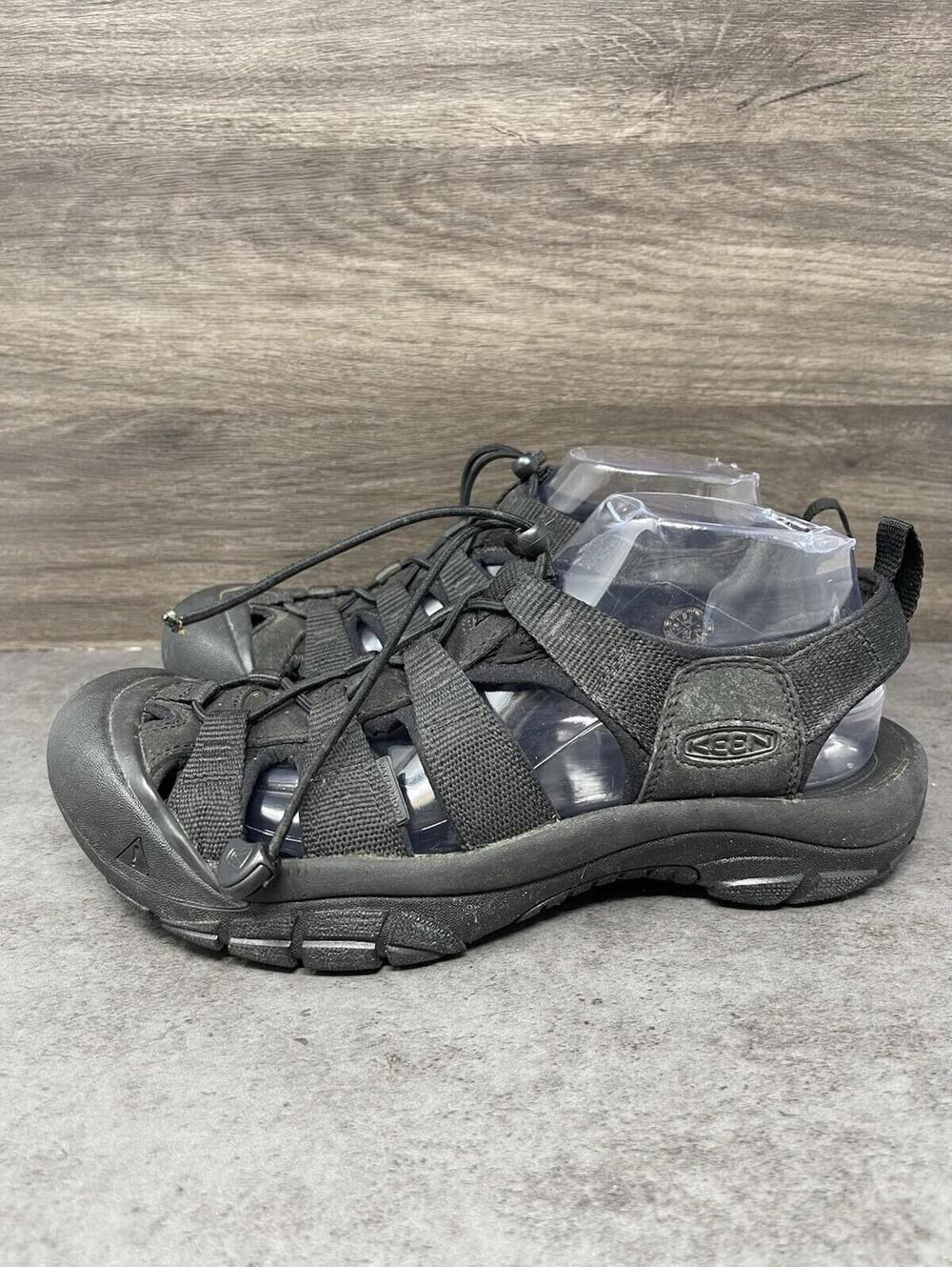 KEEN Newport H2 Sandals Womens Size 9.5 Black Slip On Closed Toe